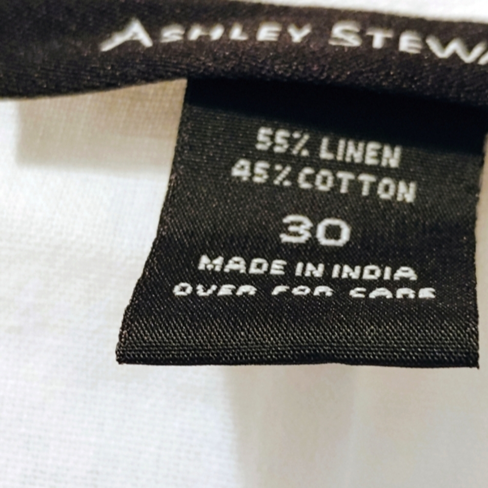 White linen like blazer size 30 women's plus